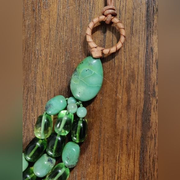 Coldwater Creek | Green Stone And Glass Leather Strap Necklace - Picture 3 of 5